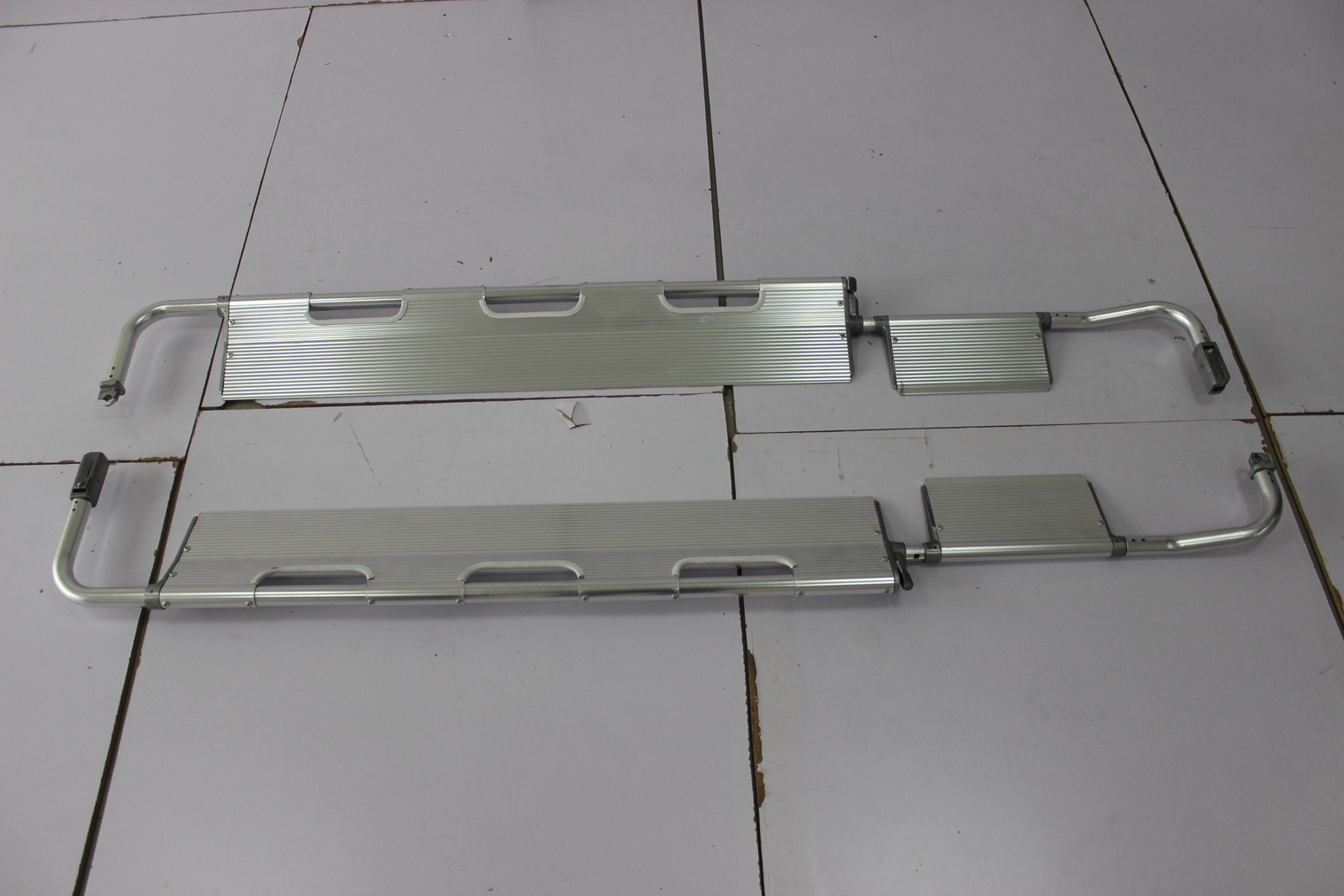 2100MM 44CM Ambulance Trolley Bed Aluminum Alloy Back Board Stretcher Lightweighted