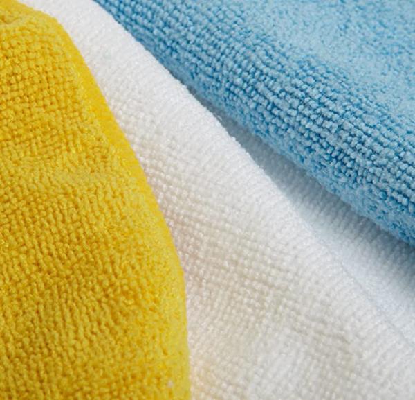 Buy cheap 90% Polyester 28cmx38cm Yellow Car Cleaning Cloth from wholesalers