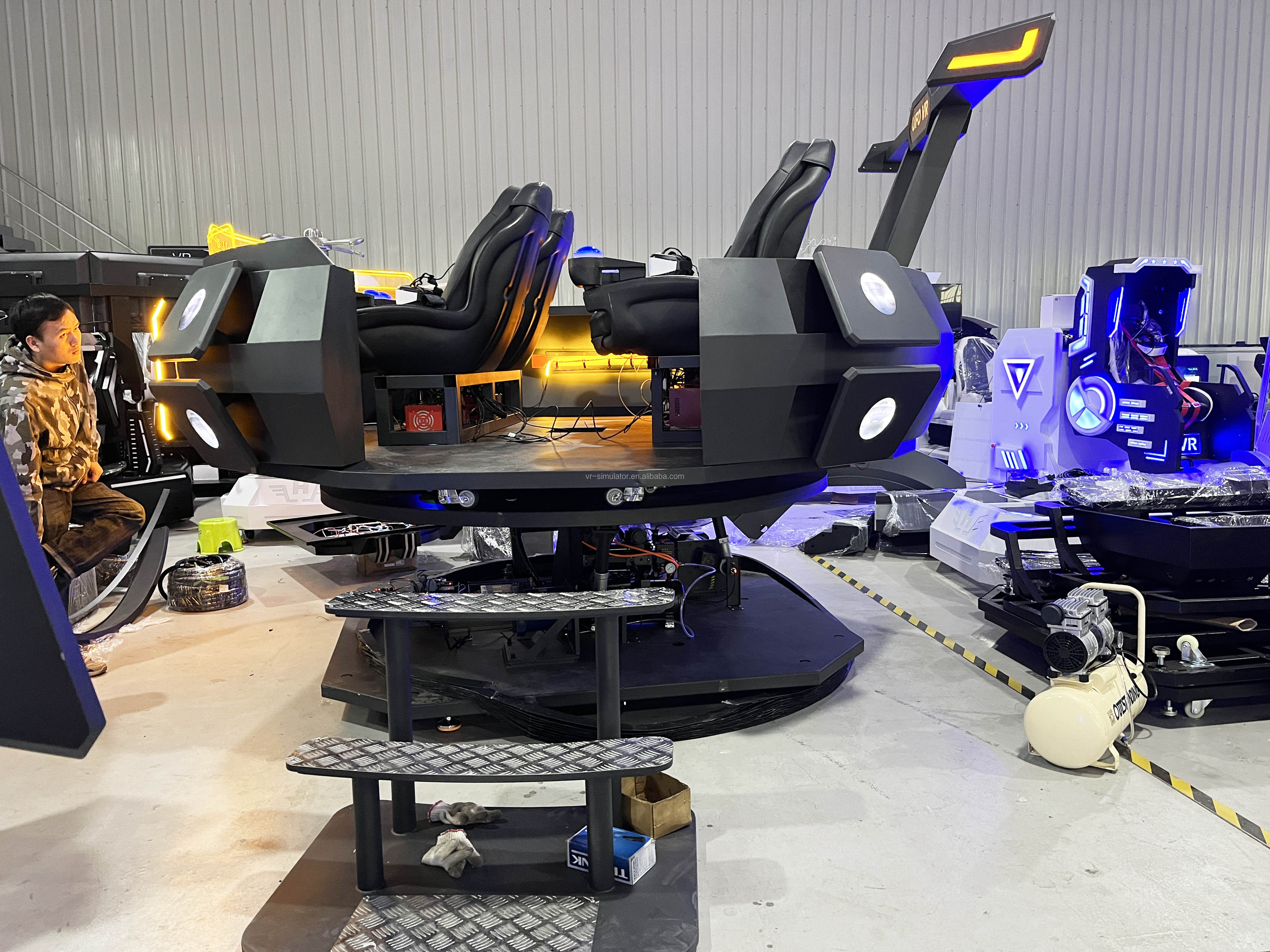 Amusement Real Feeling 9D Virtual Reality Chair Simulator 5 seats Dynamic Motion VR Cinema 9D VR UFO Ride