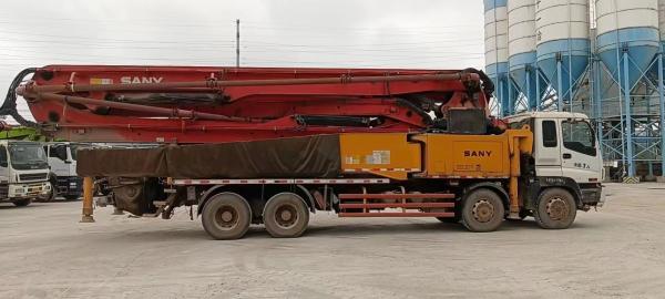 Zoomlion Putzmeister 52m Concrete Boom Pump Truck 44000kgs Cylinder Type