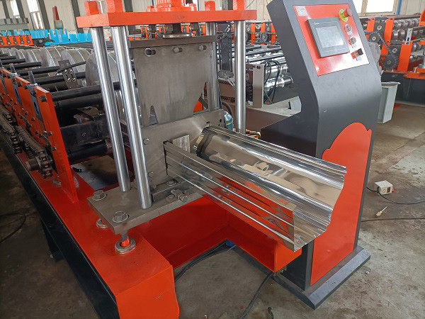 Fully Automatic Rain Gutter Roll Forming Machine Drainage System Production Line