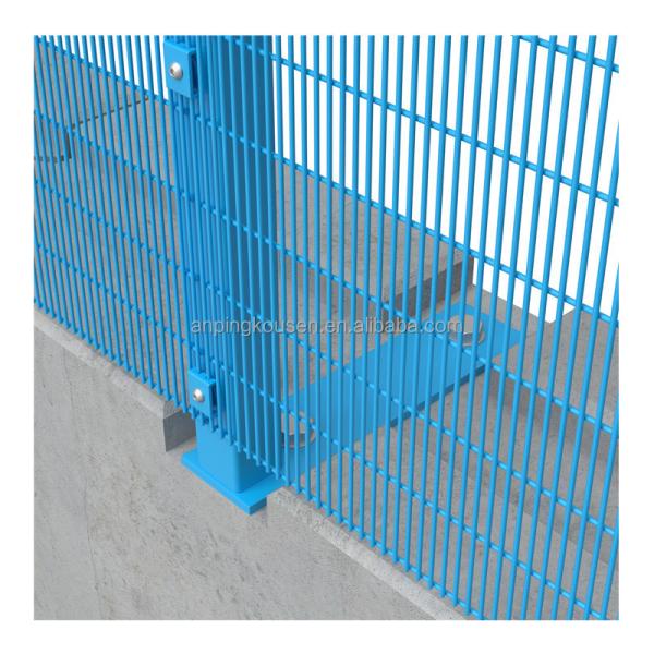 Buy cheap Sustainable Garden Security Mesh Fence with Hot-Dip Galvanized Anti-Climbing Coating from wholesalers