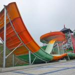 Skin Raft Fiberglass Boomerango Water Park Slide for Adult