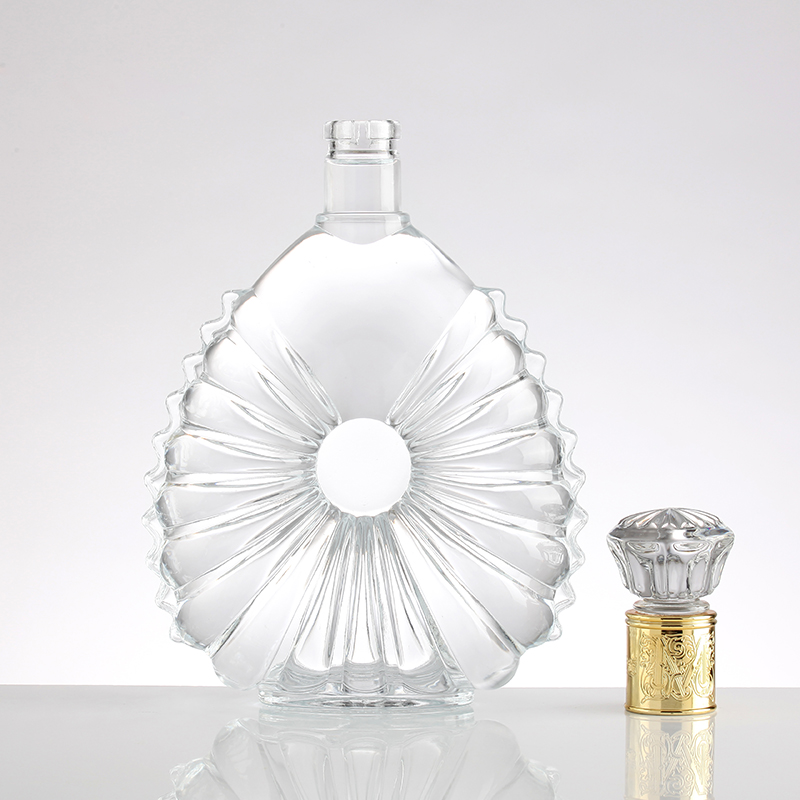 Arc Shape 750ml Luxury Glass Vodka Whisky Bottle for Customized Customer Requirements