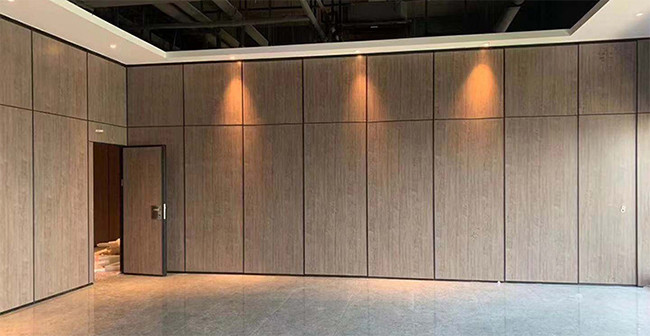 Hotel 65mm Fireproof Folding Partition Walls Commercial 2000mm 3800mm