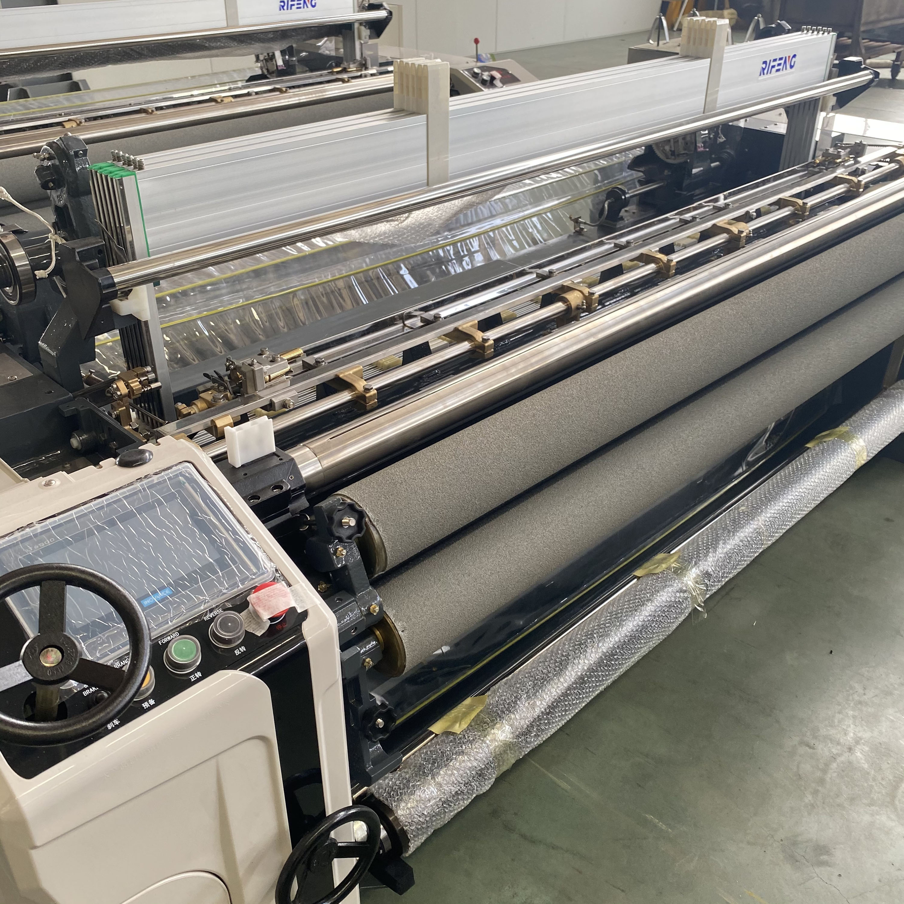 High Density 1000 RPM Air Jet Weaving Machine Loom Cam Textile 3.8kw