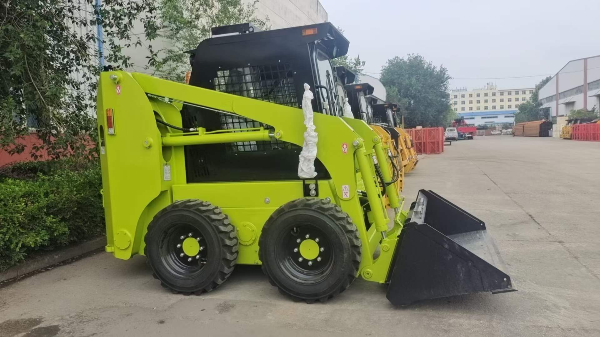 3420*1720*2140 Dimension Skid Steer Loader with Yanmar Engine and Hydraulic Control System