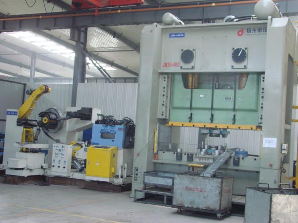 Buy cheap Aluminum Metal Sheet Straightener 1.5T Hydraulic Decoiler Machine from wholesalers