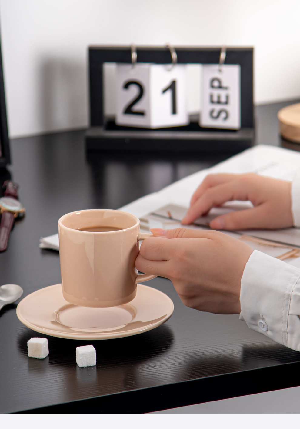 Business Gifts Small Pottery Coffee Mugs With Spoon And Gift Box In Classic Nordic Design