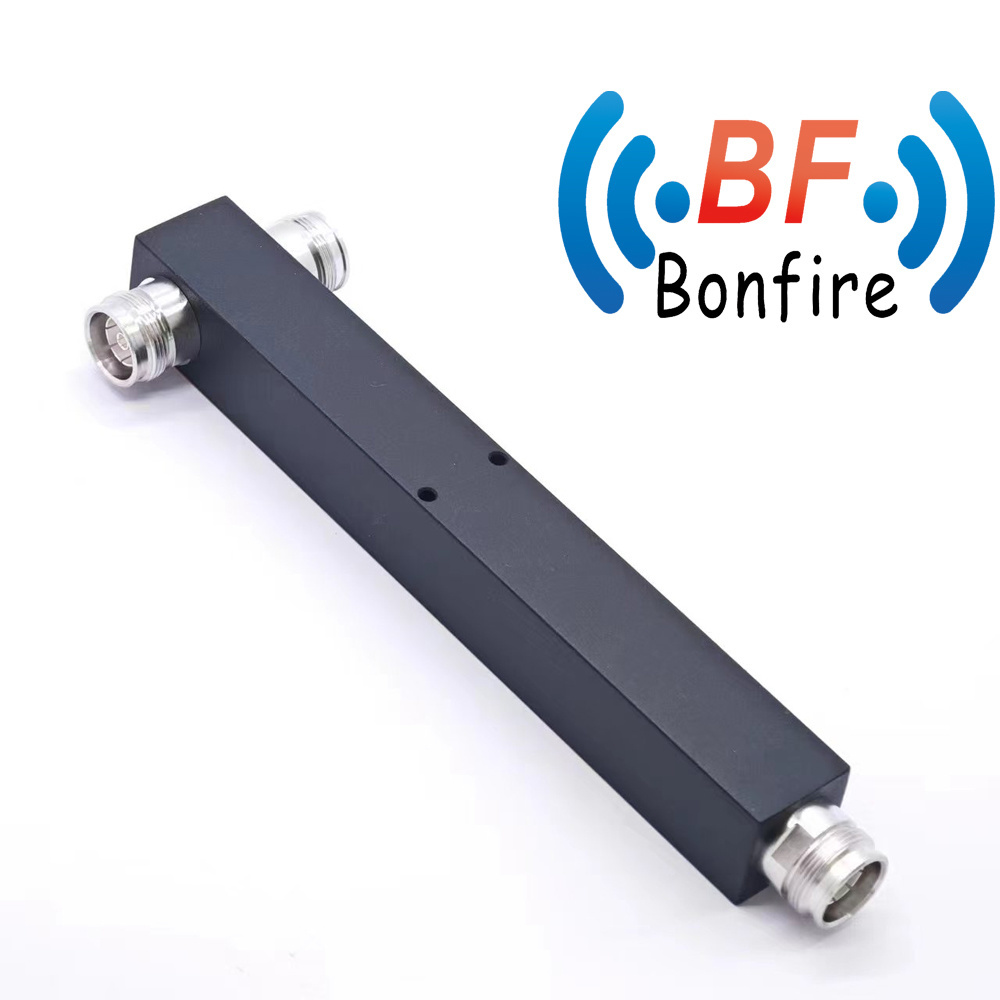 Power Divider 698-6000MHz RF Wideband 2 Way 4.3-10 F Power Splitter
