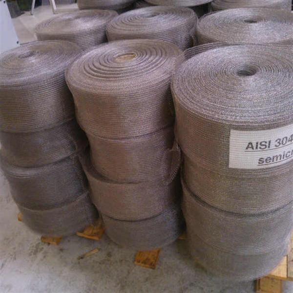 Plain Tubular Shielding Knitted Wire Mesh -200℃ To 1200℃ Temperature Range