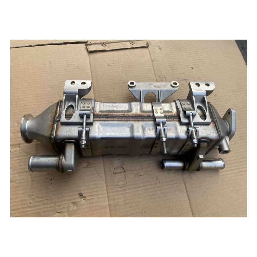 FM13 Heavy-duty Truck Genuine Diesel Engine Parts C1207010-E4600 Engineering Cooler