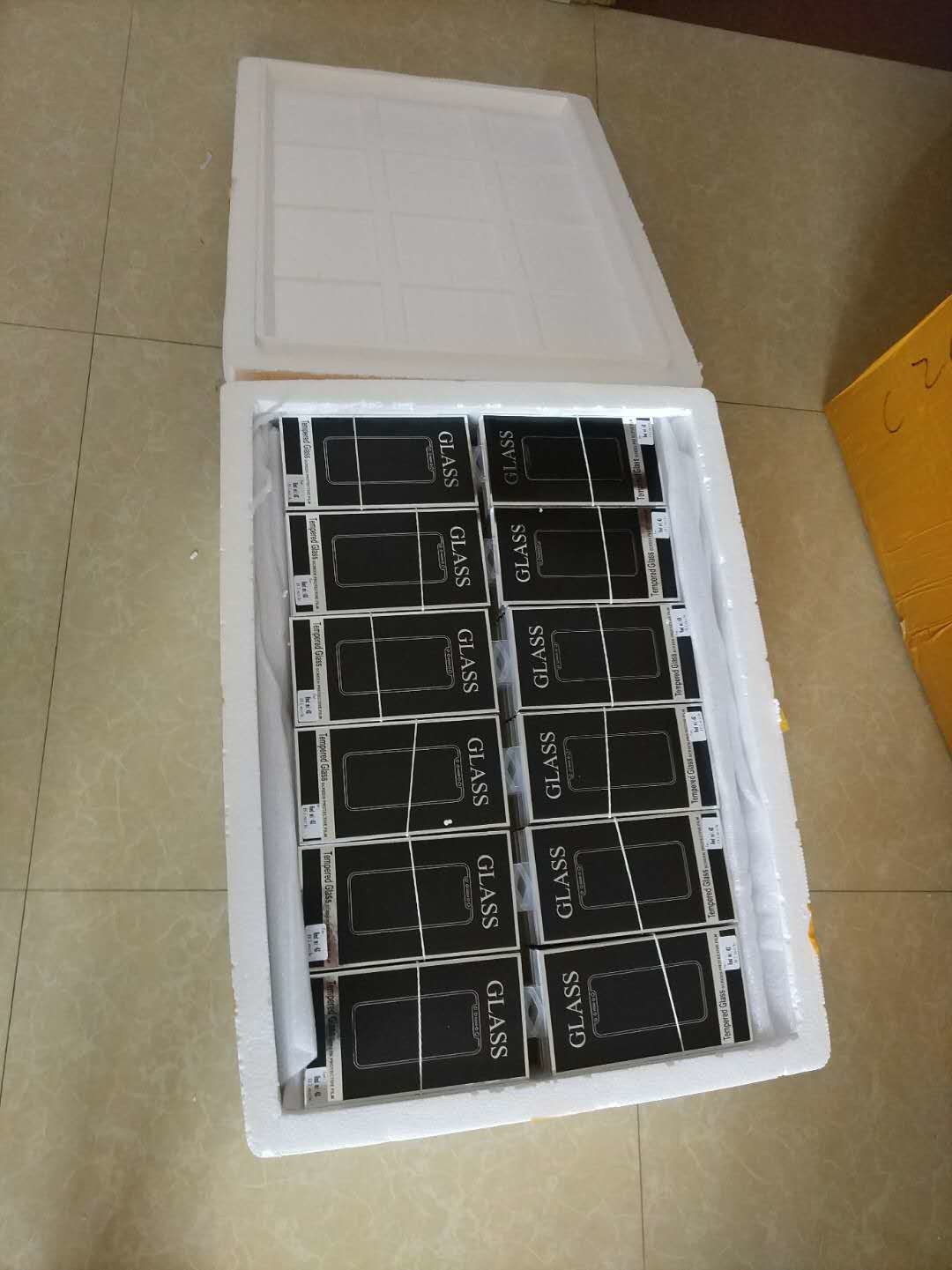 Color Black and White Full Glue Tempered glass phone film for Vivo V7PLUS/Y79 V9PRO V11/V11PRO/X23 X21i Y53 X20PLUS Y66