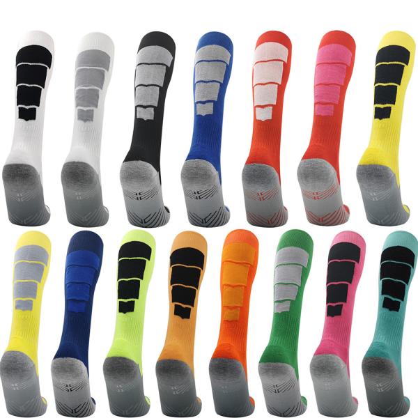Buy cheap Towel Bottom Men'S Grip Socks Soccer Polyester White Football Grip Socks from wholesalers