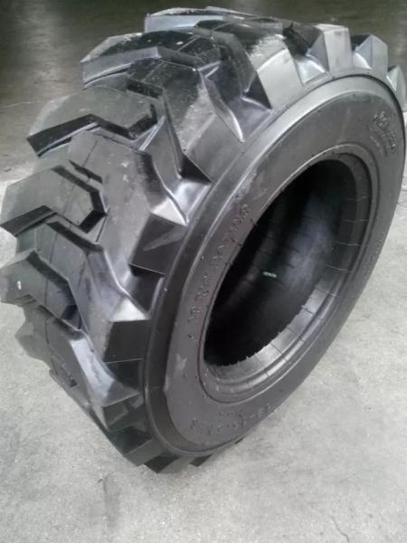 Buy cheap 10-16.5 12-16.5 bobcat skidsteer tire for sale with China maunfacturer from wholesalers