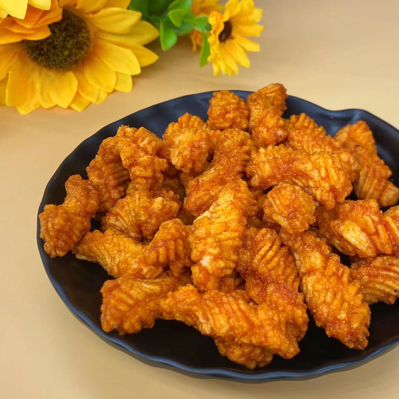 Spicy Flavor Fried Rice Cracker Snacks for All Age