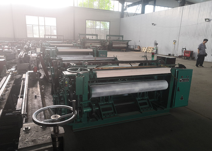 Horizontal Stainless Steel Wire Mesh Machine , Plain Woven Wire Mesh Equipment