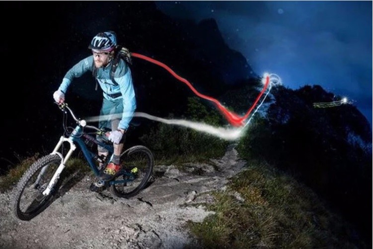 Helmet and safty bike rear tail light, brightest rear bike light
