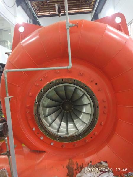 Stainless Steel Guide Vane Francis Hydro Turbine with and Rated Power 100