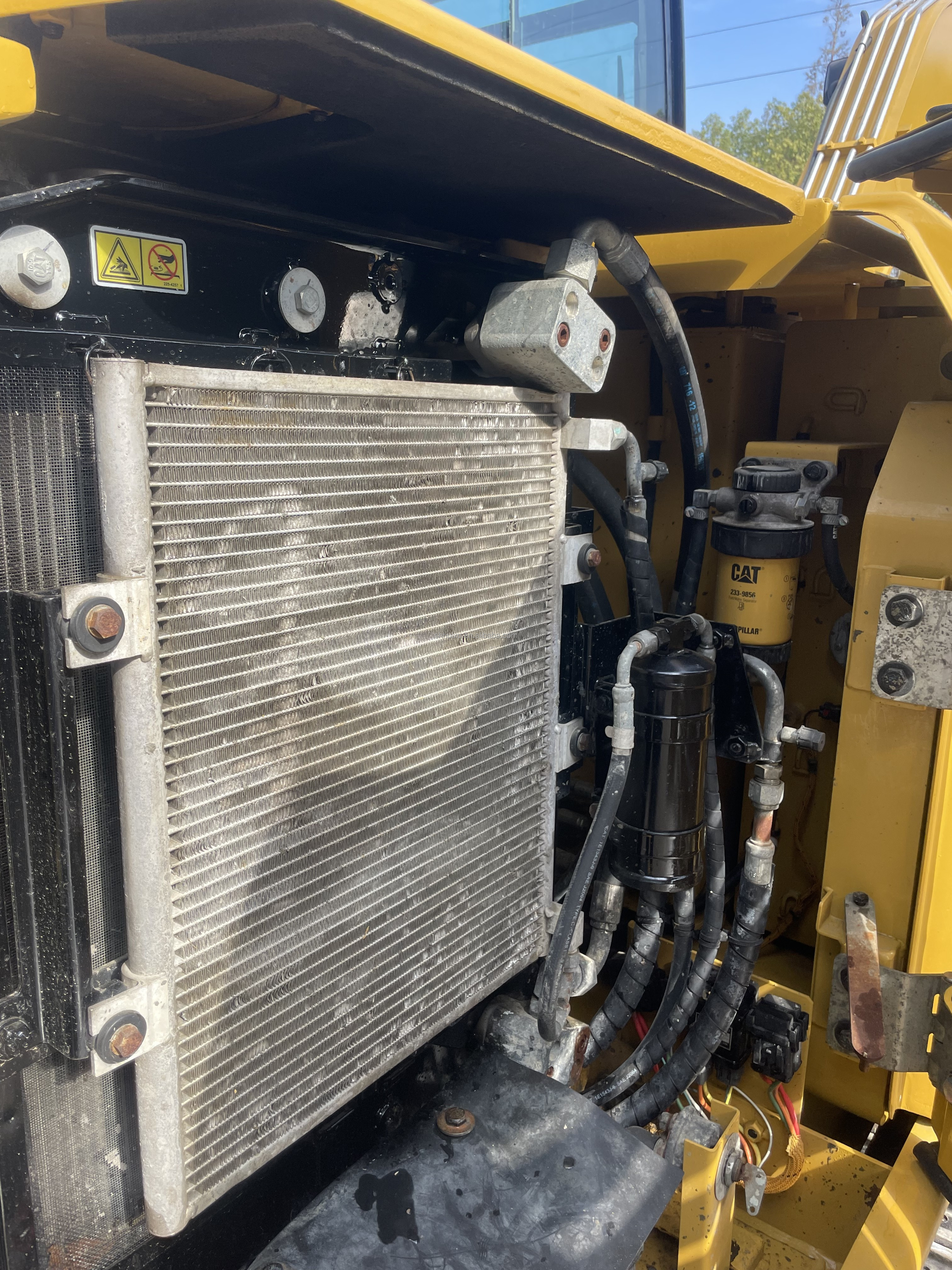 Small excavator caterpillar CAT 305.5E excavator mini digger buy used mini CAT305.5 excavators for sales