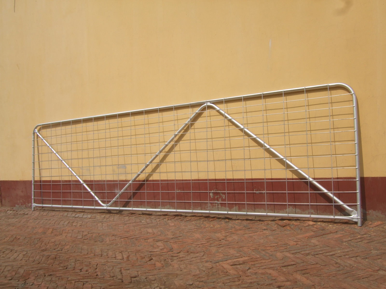 Gate N Stay 16' (4800mm) - Mesh Farm Field Brisbane Pick up