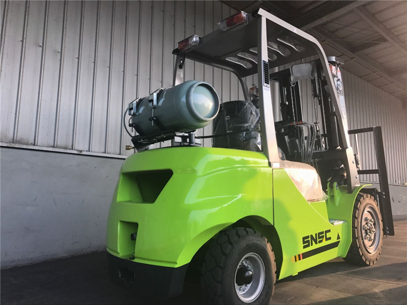 3000kg New Forklift Price Japan Nissan Engine LPG Gas Forklift