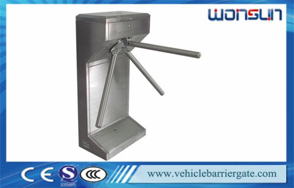 Quality Computer Control LED Direction parking lot arm Retractable Driveway Barrier Gates Boom for sale
