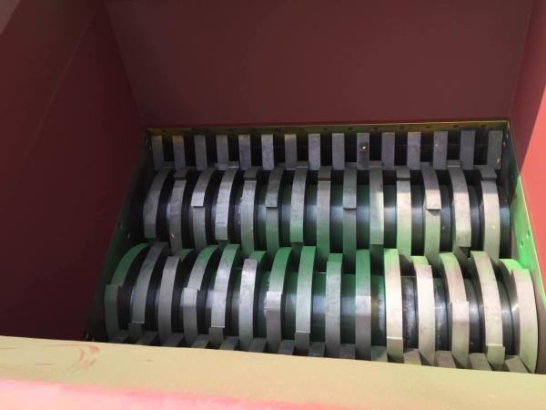 Buy cheap 38 Blade 18.5kw Plastic Drum Shredder , Double Shaft Shredder Low Noise from wholesalers