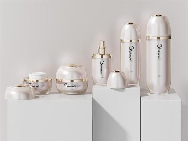 Buy cheap Lotion Acrylic Cosmetic Container Innovative Designs For Empty Cream 20ml 30ml 120ml 30g 50g from wholesalers
