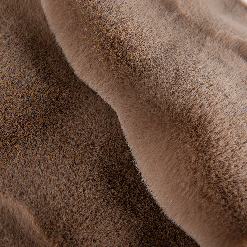 Polyester Long Pile Faux Fur Trim Fabric for Super Soft Faux Rabbit Fur Look and Feel