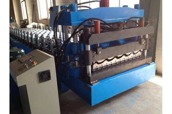 Buy cheap Single Chain Drive Metal Roofing Sheet Roll Forming Machine 8m * 1.6m * 1.2m from wholesalers