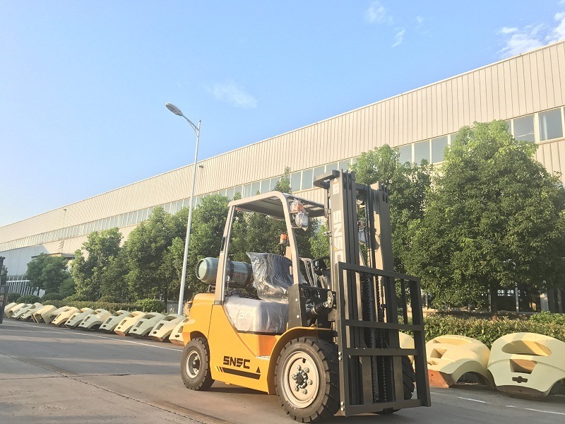 1.5t 2t 2.5t 3t 3.5t LPG Gasoline Forklift Supplier