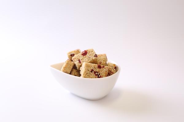 Buy cheap Roasted Cranberry Sesame Crunchy Sweet Candy Cluster Snack No Food Color from wholesalers