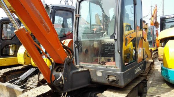 Buy cheap Mini used doosan dh60-7 dh55-v crawler excavator for sale from wholesalers