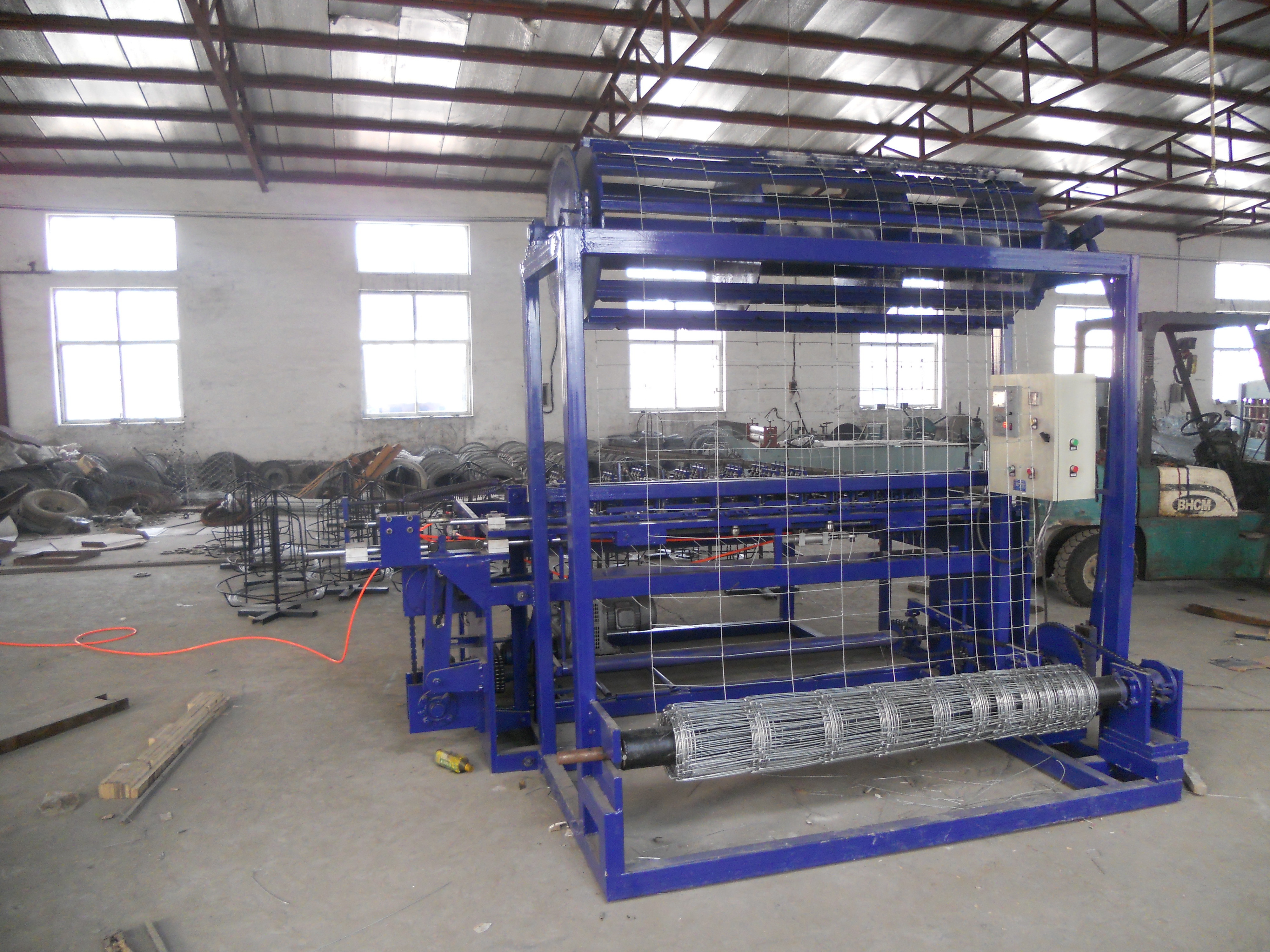 4kw Wire Mesh Weaving Machine 2400mm Grassland Fence Machine For Animal Fence
