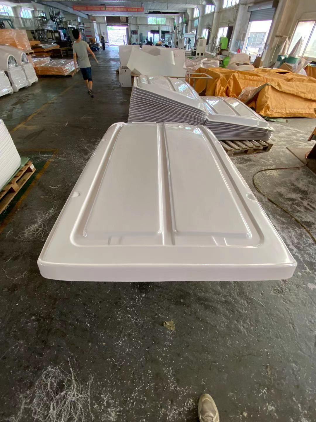 Custom Auto Roof Automotive Plastic Products Auto Spare Parts Bumpers Vacuum Forming Service within 32 Years Experience