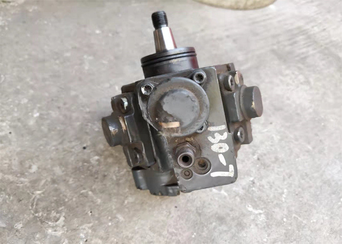 4941173 4D95-5 Used Electronic Fuel Injection Pump For Excavatir PC130-8 6271-71-1110
