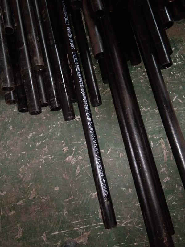 EN 10216 Material 1.4922 DIN X20CrMoV11-1 Seamless Stainless Steel Pipe ( Tube )