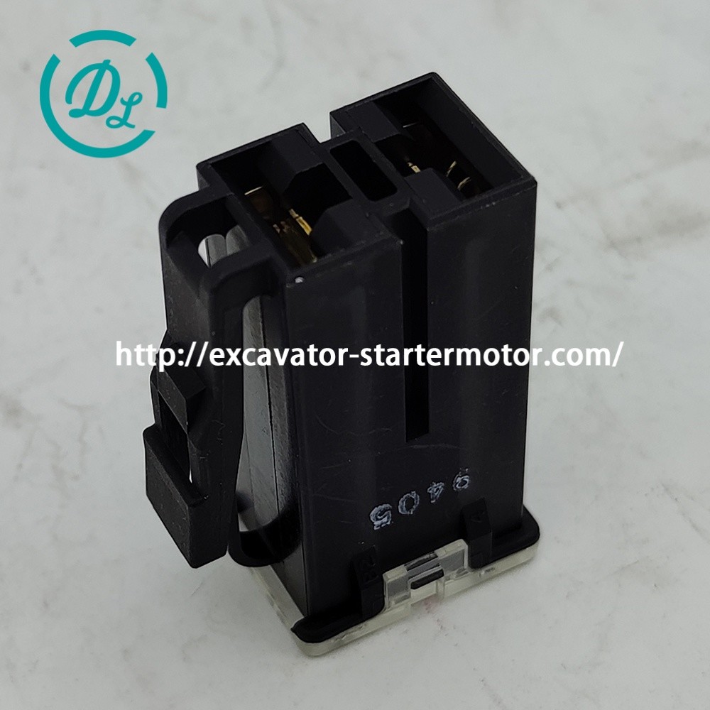 KHR1592 Sumitomo Fuse 65A Excavator Spare Parts SH75X-3B SH125X-3B