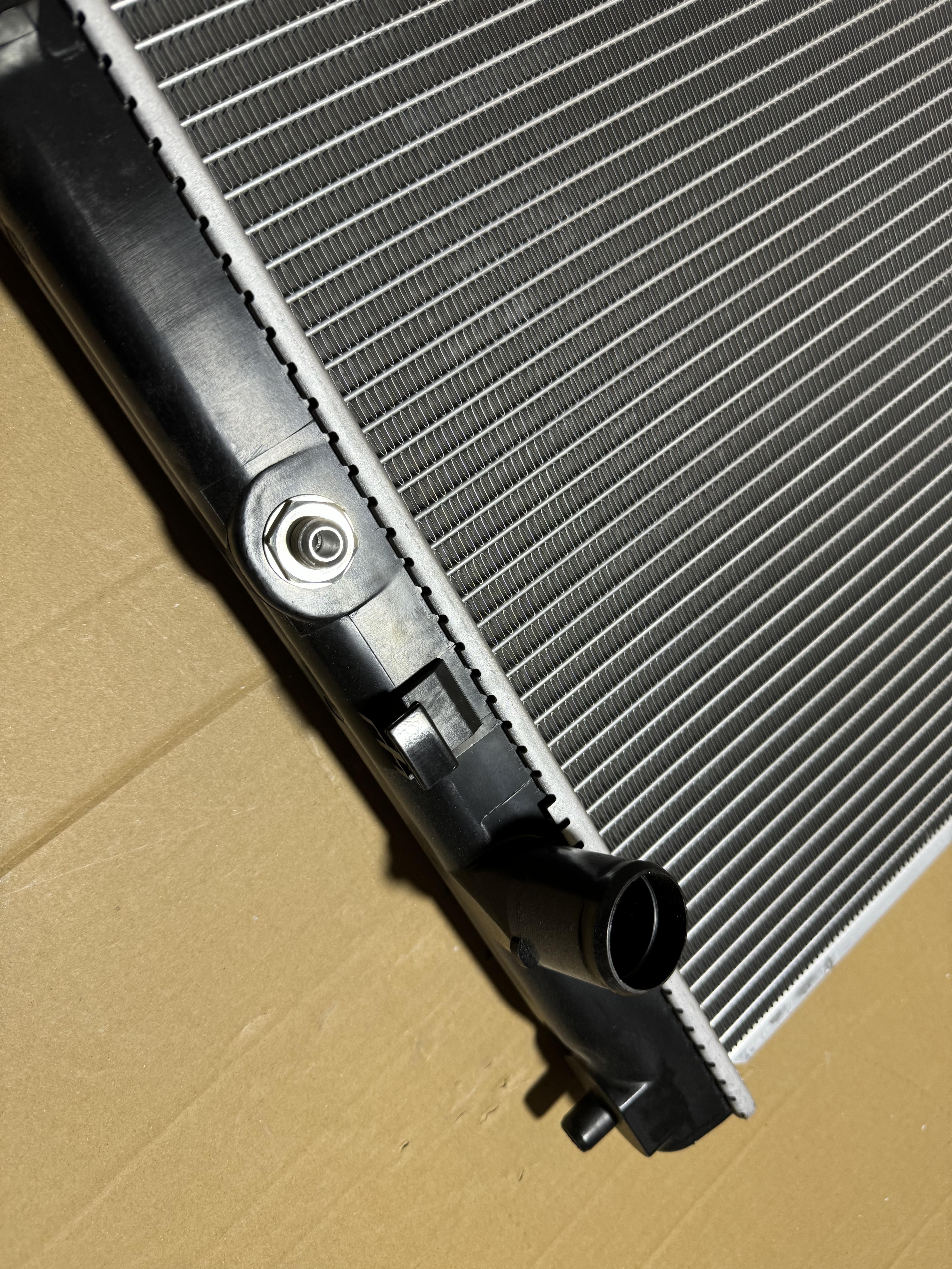 164000H290 164000H291 164000H370 Aluminum Radiator for TOYOTA CAMRY 2.0 2.4 2006-2011
