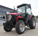 Small Farm Compact Diesel Tractor Large Torque Reserve Low Fuel Consumption