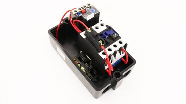 Buy cheap OEM 3 Pole Motor Magnetic Starter Switch Three Phase 25A 220V Coil from wholesalers