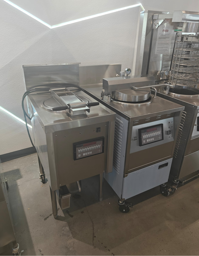 6HD Electric 12KW 380V 28L 6 Fry Tray Big Productivity Round Broaster Chicken Pressure Fryer