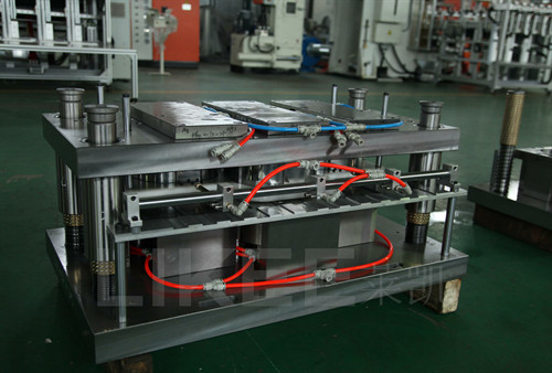 Various Shapes Aluminum Foil Container Die With 58-60 HRC Hardness And 30 Million Strokes