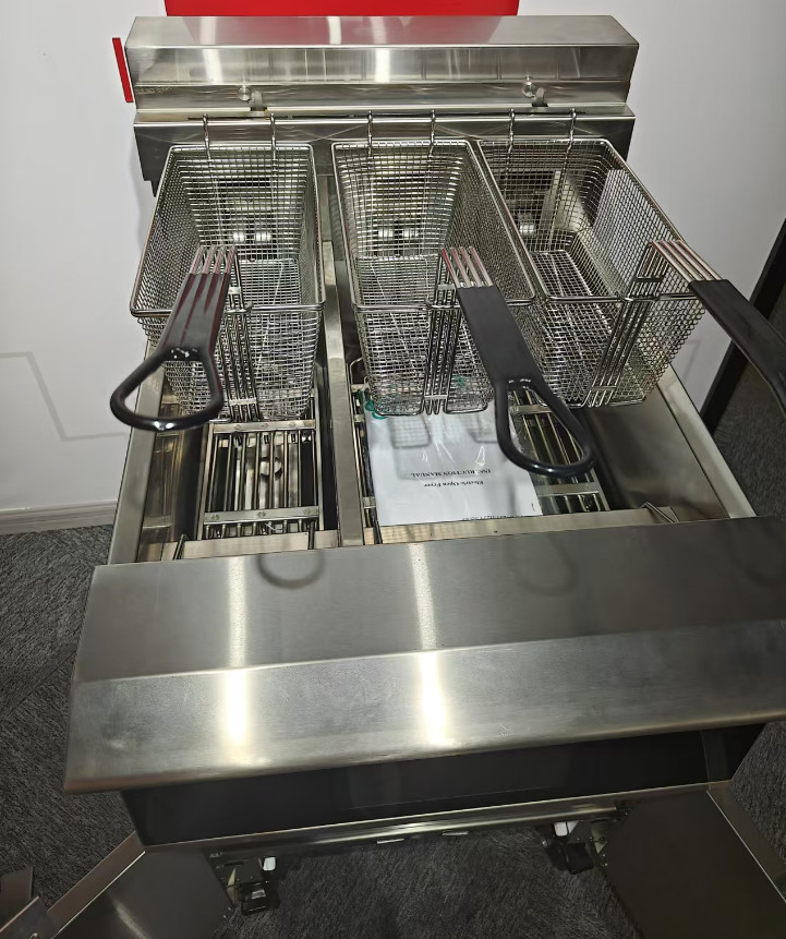 Electric Two Pots 3 Baskets Touchscreen Panel With Oil Filter System Fryer
