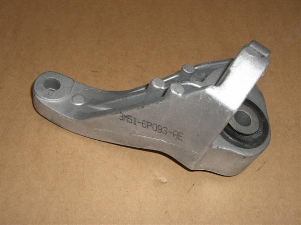 Buy cheap 3M51-6P093-AE Rear Transmission Mount , Lower Transmission Mount Cast Aluminium from wholesalers