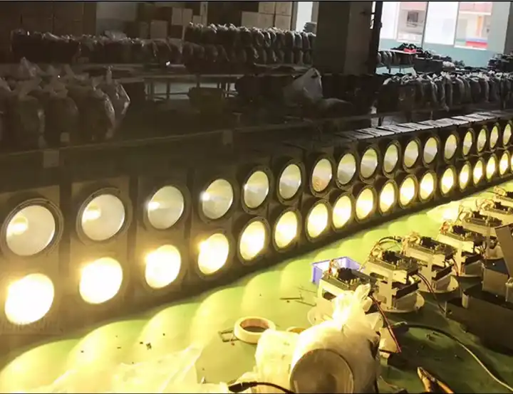 LED COB200w White Stage Blinder Light 3200K-5600K For Moving Head