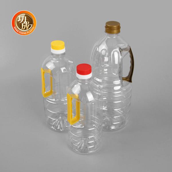 Buy cheap Food Grade Sunflower Oil 1 Litre Bottle Clear Plastic Vinegar Bottle With Handle from wholesalers