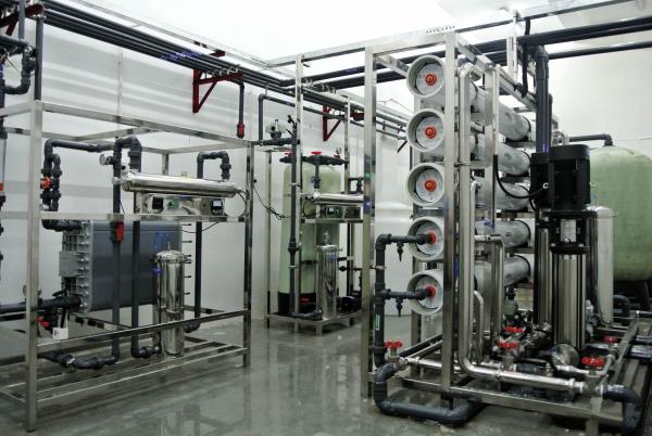 Quality Hydrocarbon Free Reverse Osmosis Water Treatment Machine For Clean Water Systems for sale