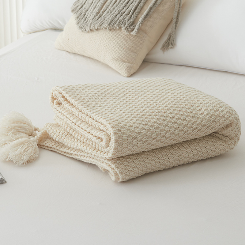 Knitted Wool Throw Blanket with Acrylic Tassel Simple Style Custom Solid Sofa Blanket